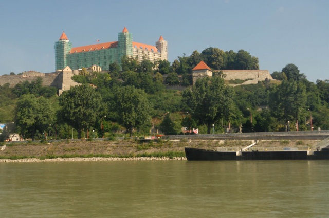pod bratislavskym hradom
