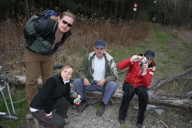 Katka, MiĹˇo, Ivana a Majo
a Digital radio Kamera...
